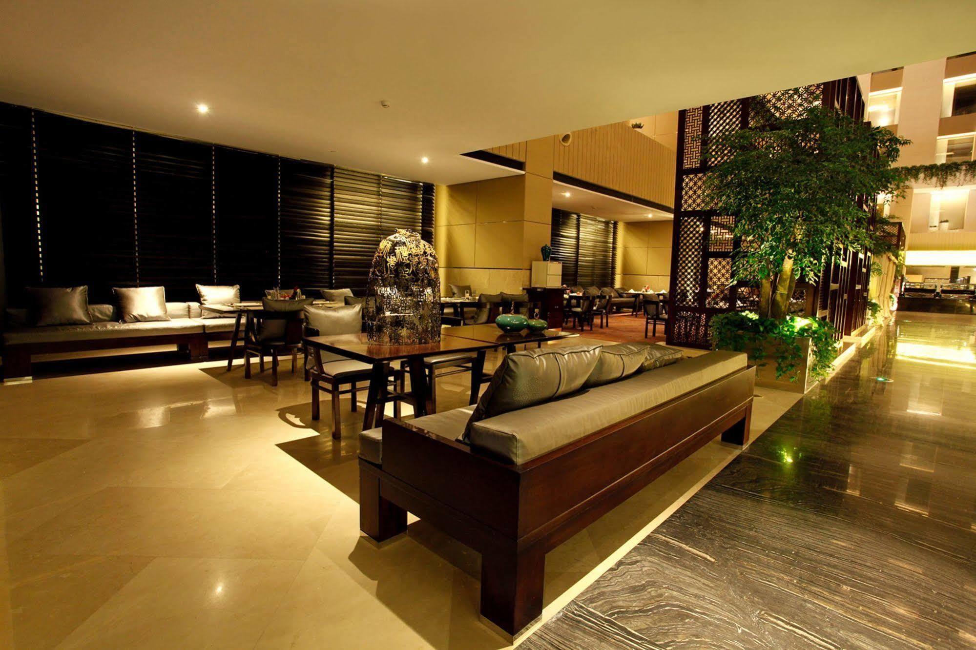 Palace Garden Hotel And Resorts Beijing Exterior foto