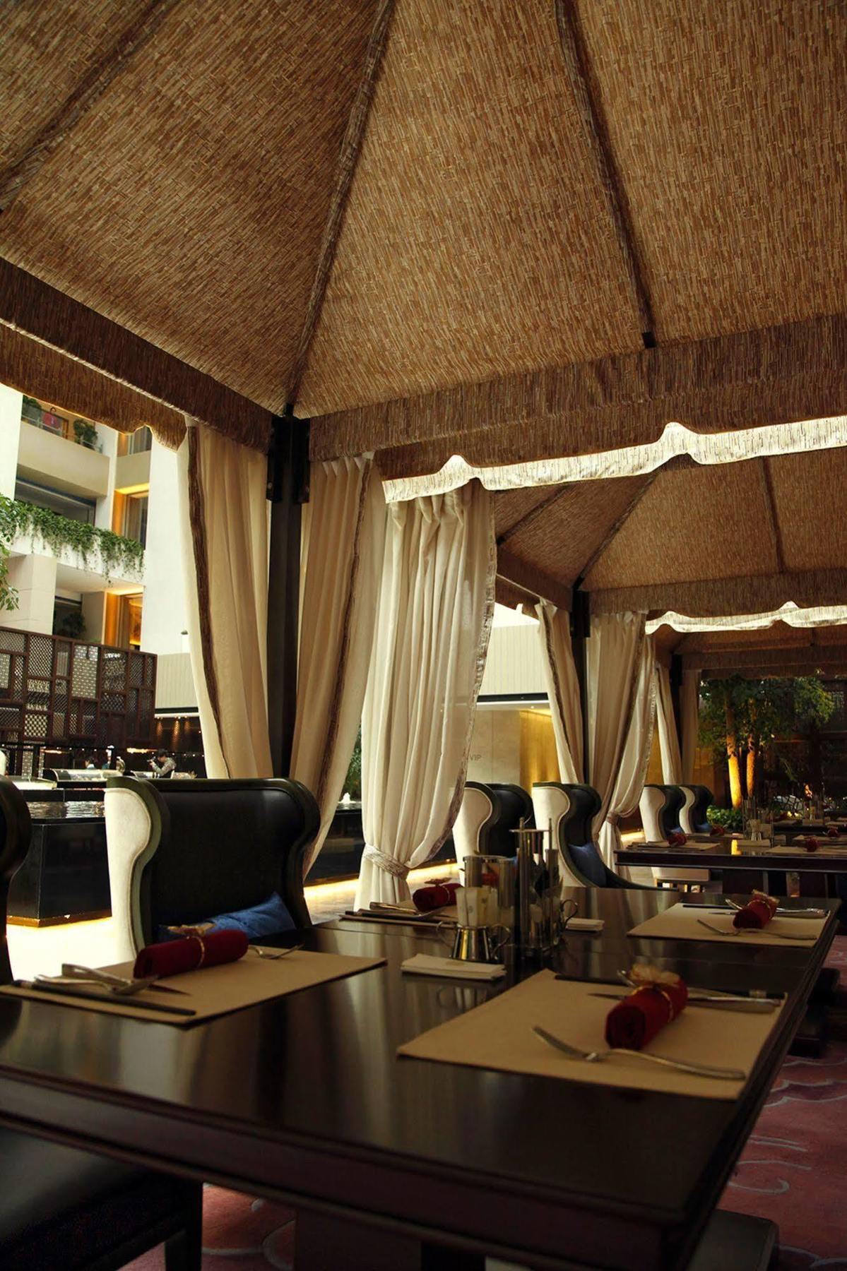 Palace Garden Hotel And Resorts Beijing Exterior foto